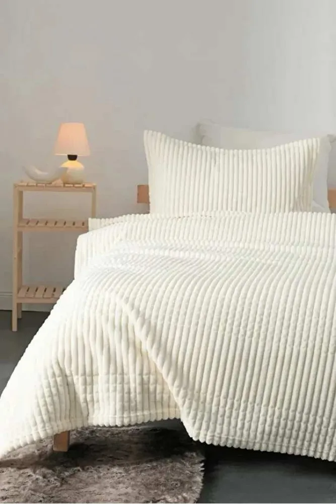 MERİNOS MODERN LİNE YASTIK KILIFLI BATTANİYE SETİ ÇİFT KİŞİLİK EKRU