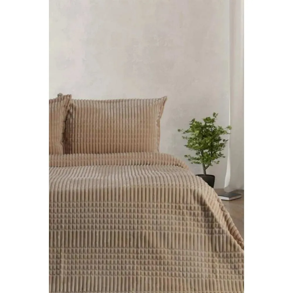 MERİNOS MODERN LİNE YASTIK KILIFLI BATTANİYE SETİ ÇİFT KİŞİLİK KAPİÇİNO MERİNOS MODERN LİNE YASTIK KILIFLI BATTANİYE SETİ ÇİFT KİŞİLİK KAPİÇİNO